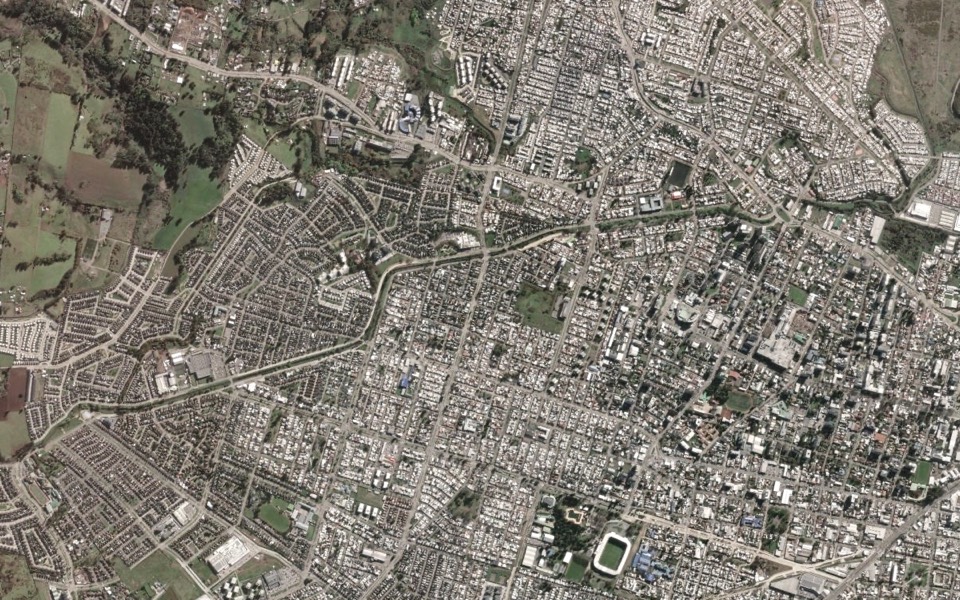 Vista satelital del sector poniente de Temuco con la propiedad y los puntos de interés